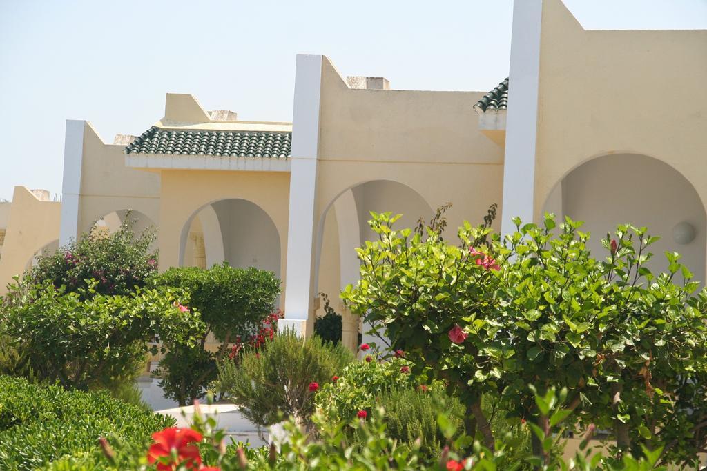 Complexe Touristique Sidi Salem Hotel Бизерта Екстериор снимка