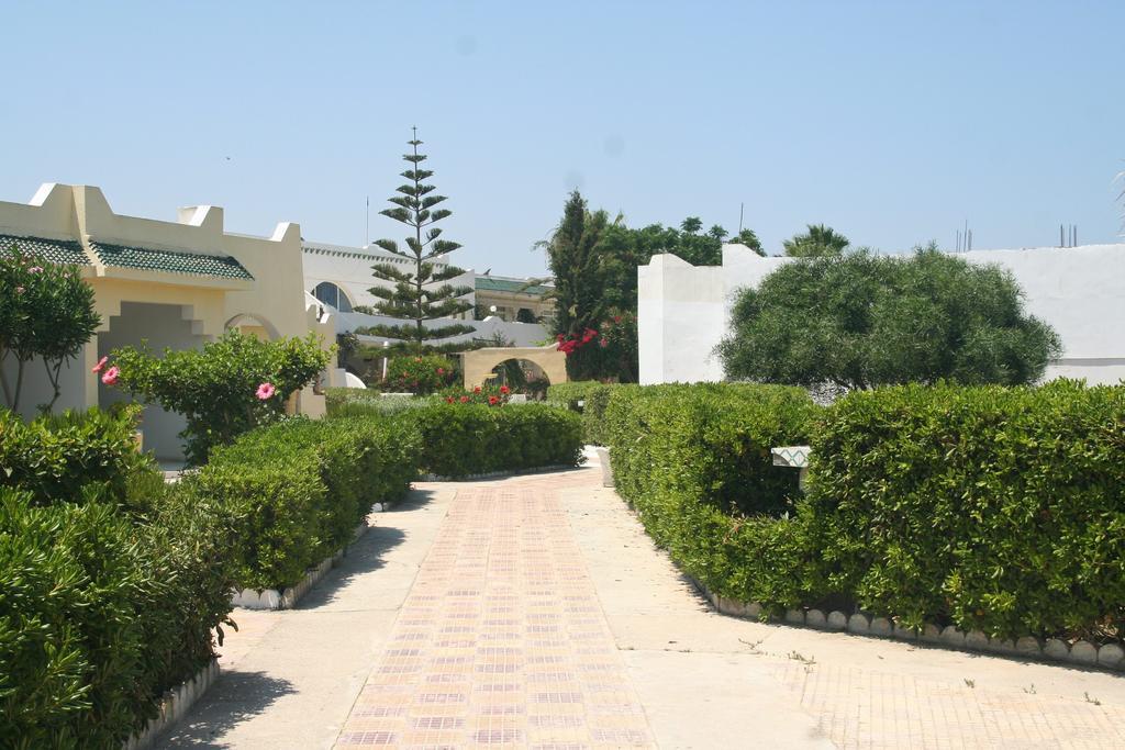 Complexe Touristique Sidi Salem Hotel Бизерта Екстериор снимка