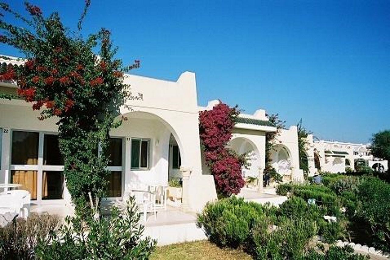 Complexe Touristique Sidi Salem Hotel Бизерта Екстериор снимка