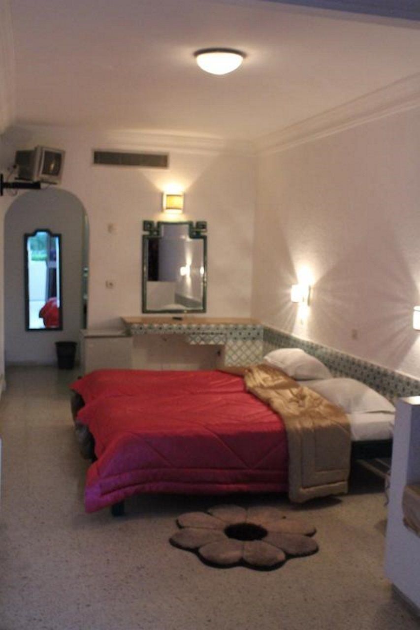 Complexe Touristique Sidi Salem Hotel Бизерта Екстериор снимка